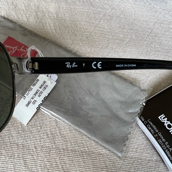 Raybans - Picture 3 of 6